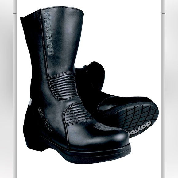 Womens motorcycle boots nwot - Picture 1 of 2